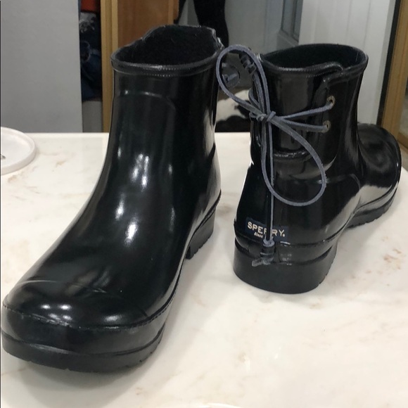 🚫SOLD🚫Sperry Rain Boots - Picture 1 of 5